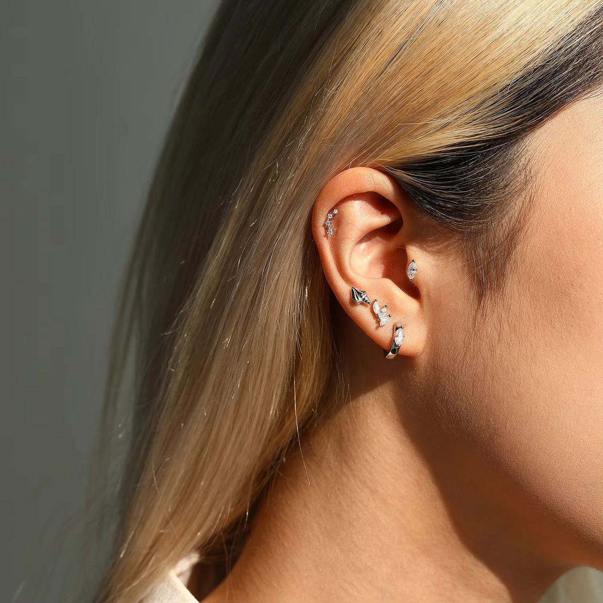 Sliver Simple Ear Studs